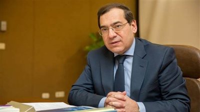 وزير البترول: التنازل عن أراضي الفضاء الخاصة بالوزارة لصالح مشروعات الإسكان بالسويس