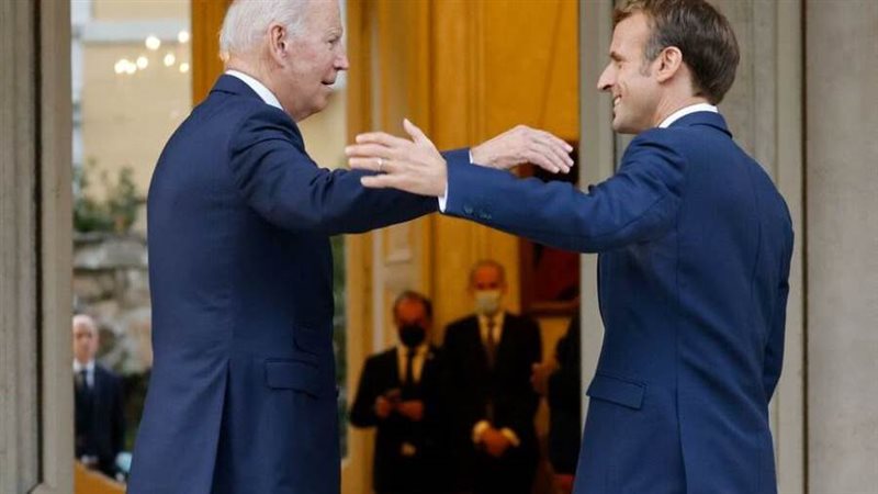 ماكرون وبايدن