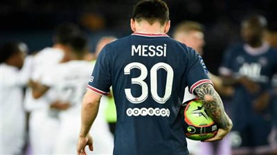    صامويل إيتو يرشح ميسي للفوز بالكرة الذهبية