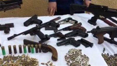 ضبط تشكيل عصابي بحوزته 14 طبنجة بقصد الاتجار