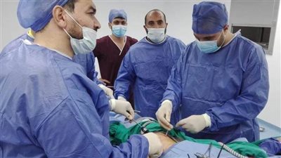 أطباء جامعة الأزهر يوقعون الكشف الطبي على 1600 مواطن بالأقصر