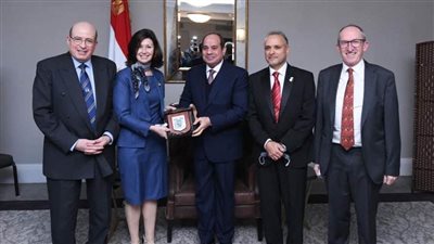 بسام راضي: الرئيس السيسي يلتقي رئيسة الكلية الملكية البريطانية للأطباء والجراحين