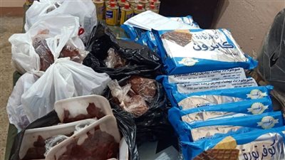 إعدام مواد غذائية منتهية الصلاحية بالبحيرة