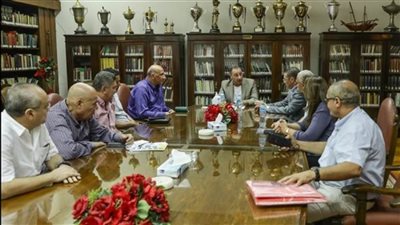 محمود الخطيب يستقبل مرشحي انتخابات اتحاد التنس في الأهلي