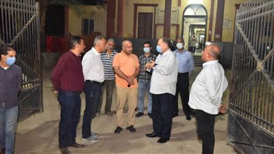 محافظ أسيوط يتفقد أعمال التجميل بسور مستشفيي الإيمان والحميات