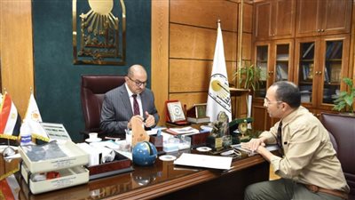 مؤسسة عملية الابتسامة تتبرع بـ200 ألف كمامة بقيمة 167 ألف دولار لجامعة أسيوط