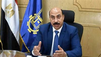 محافظ أسوان يتابع معدلات تنفيذ مشروعات منظومة التأمين الصحي الشامل