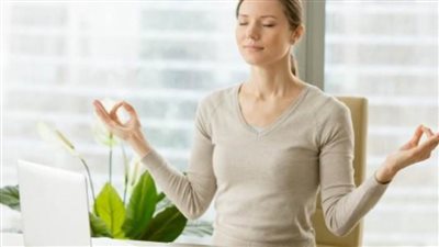 لو مضغوط في الشغل.. هذا التمرين يزيد نشاطك في العمل