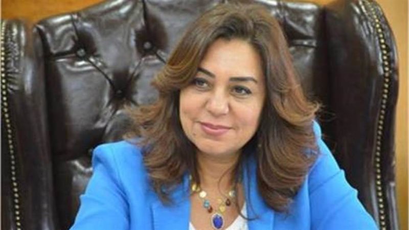 الدكتورة منال عوض