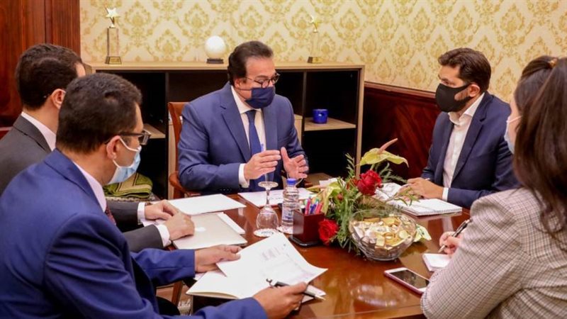 اجتماع وزير التعليم