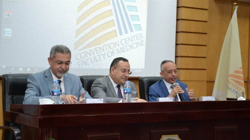 جانب من الجلسة النقاشية