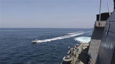 مسؤولون أمريكيون يؤكدون احتجاز إيران ناقلة أجنبية في خليج عمان ويكشفون هوية السفينة