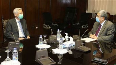 مباحثات مصرية فرنسية لتعزيز التعاون في مجال الكهرباء والطاقة