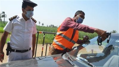 تحرير 3375 مخالفة عدم تركيب الملصق الإلكتروني ورفع 47 سيارة ودراجة متهالكة خلال 24 ساعة