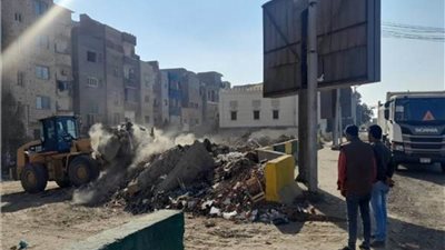 رفع  320 طن مخلفات صلبة من منطقة 