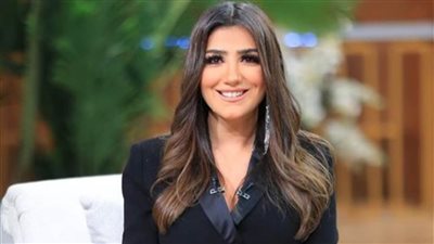 اختيار الفنانة 