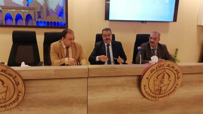 خلال اجتماع العلوم