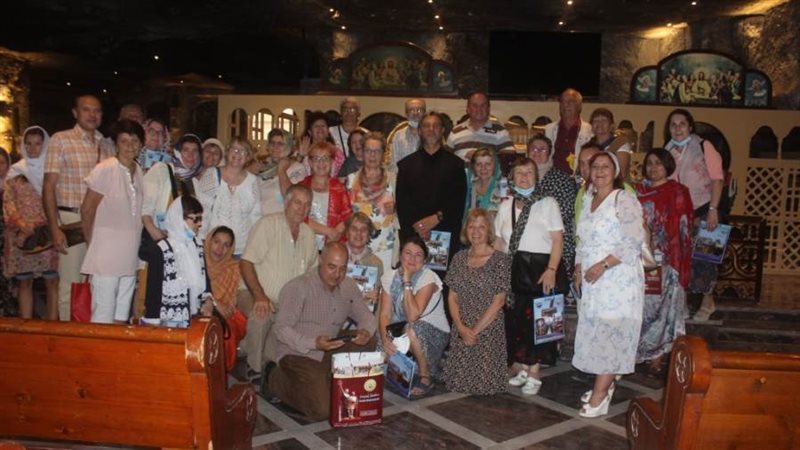 وفود سياحية متعددة