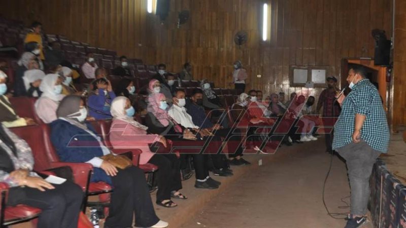 جانب من اللقاء