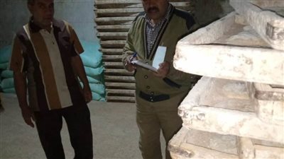 ضبط 998 كرتونة إندومي بدون فواتير في حملة تموينية بالمنيا