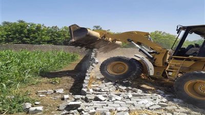 محافظ قنا يعلن انطلاق المرحلة الثالثة من الموجة 18 لإزالة التعديات على أملاك الدولة