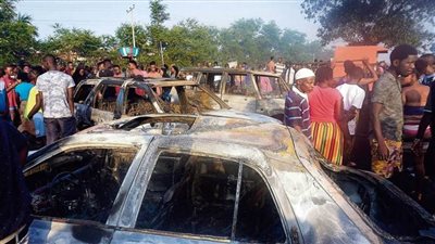 أيام من الجحيم في الإنفجار المروع بسيراليون .. ٩٩ جثة محترقة و١٠٠ مصاب