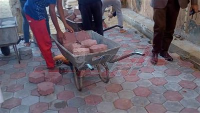 تركيب الإنترلوك بشوارع سيدي غازي في كفر الشيخ