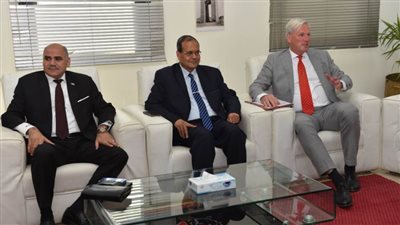 جامعة سوهاج تناقش خريطة القطاعات الاقتصادية لمحافظتي قنا والأقصر