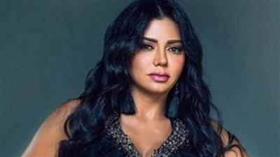 رانيا يوسف تشوق جمهورها بـ 