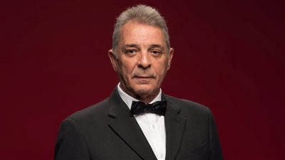 محمود حميدة بطل «نقل عام»