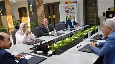 محافظ أسوان: تقديم كافة التسهيلات لإنجاح مهرجان التمور المصرية