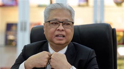 رئيس الوزراء الماليزي يلتقي وزيرة الخارجية البريطانية