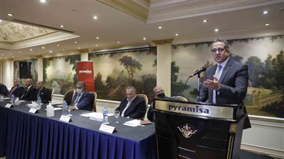 العناني يشارك في احتفالية تأسيس المجلس المصري للسياحة