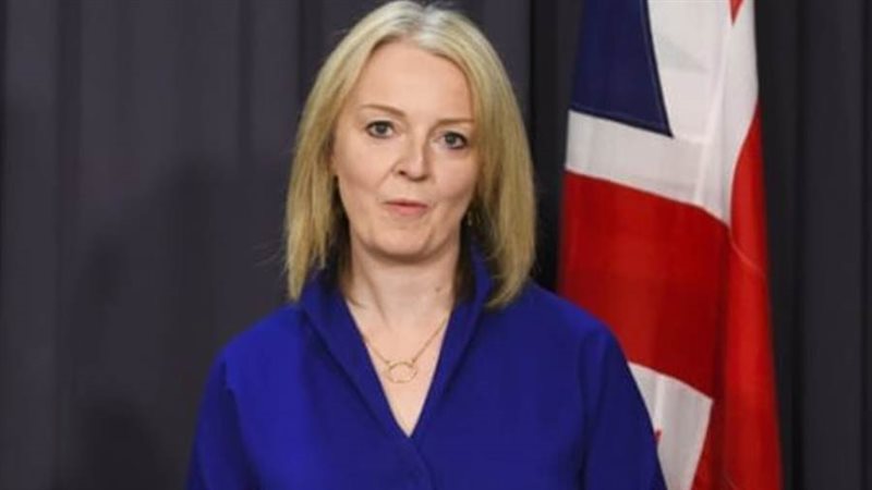 ليز تروس وزيرة خارجية