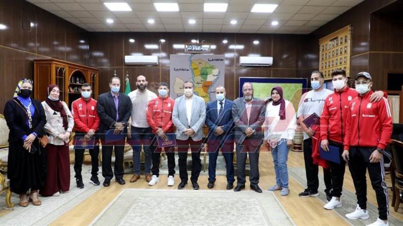 أبطال المصارعه في