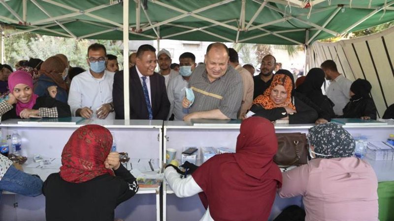 محافظ أسيوط يتفقد