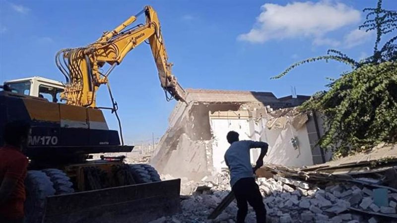 حملات مكبرة لهدم