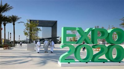 قناة السويس تعرض الخدمات وفرص الاستثمار في ندوة بمعرض 