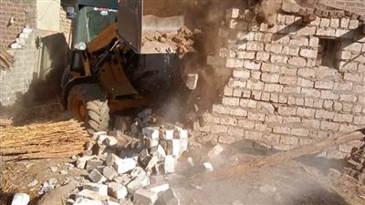  إزالة 58 حالة تعد على أراضي أملاك دولة لحماية النيل بمركز الفتح