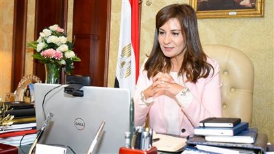 مركز وزارة الهجرة للحوار يجيب عن كل استفسارات شباب المصريين الدارسين بالخارج