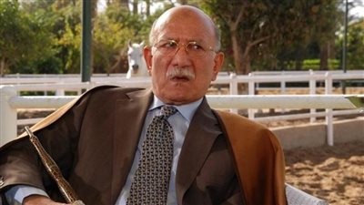 تعرف على هدية أحمد خليل لزوجته كل صباح