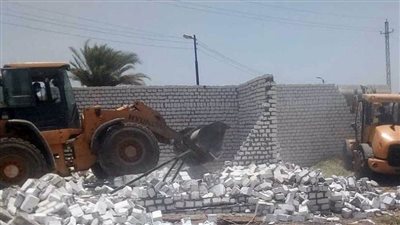 إزالة 26 حالة تعد ببني سويف 