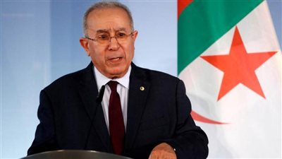 الجزائر تعلن مشاركتها في مؤتمر باريس حول ليبيا بعد غد الجمعة