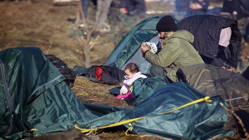 اللاجئين على حدود