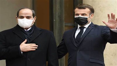 سفير مصر بفرنسا: مشاورات مستمرة بين السيسي وماكرون تجاه مختلف القضايا الإقليمية والدولية