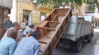 محافظ الإسكندرية يشدد على رؤساء الأحياء بتكثيف حملات تطبيق الإجراءات الاحترازية