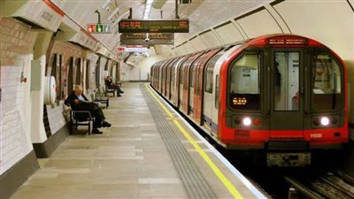 سائقو مترو أنفاق لندن يخططون لسلسلة من الإضرابات قبل عيد الميلاد