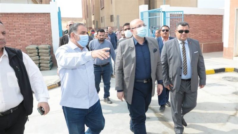 محافظ بني سويف يتفقد