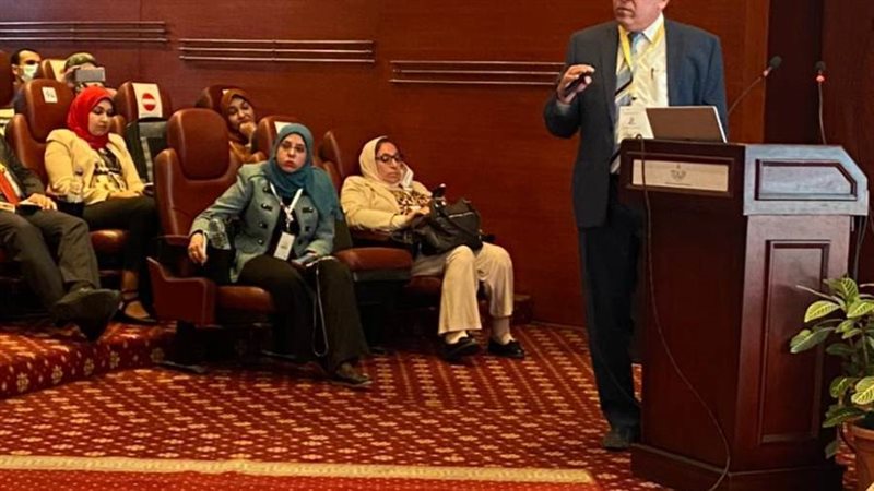 االدكتور كريم أبو