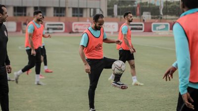 الأهلي يعلن تشكيل ودية منية سمنود